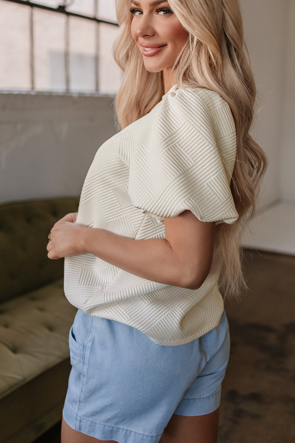 Aliya Textured Puff Sleeve Top - Threaded Pear