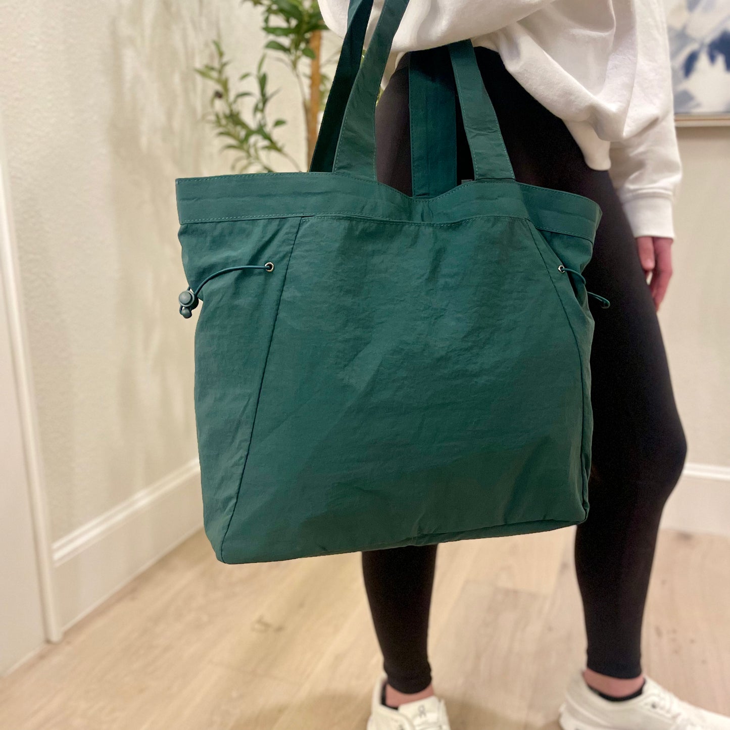 Side Cinch Tote - The Gold Cactus