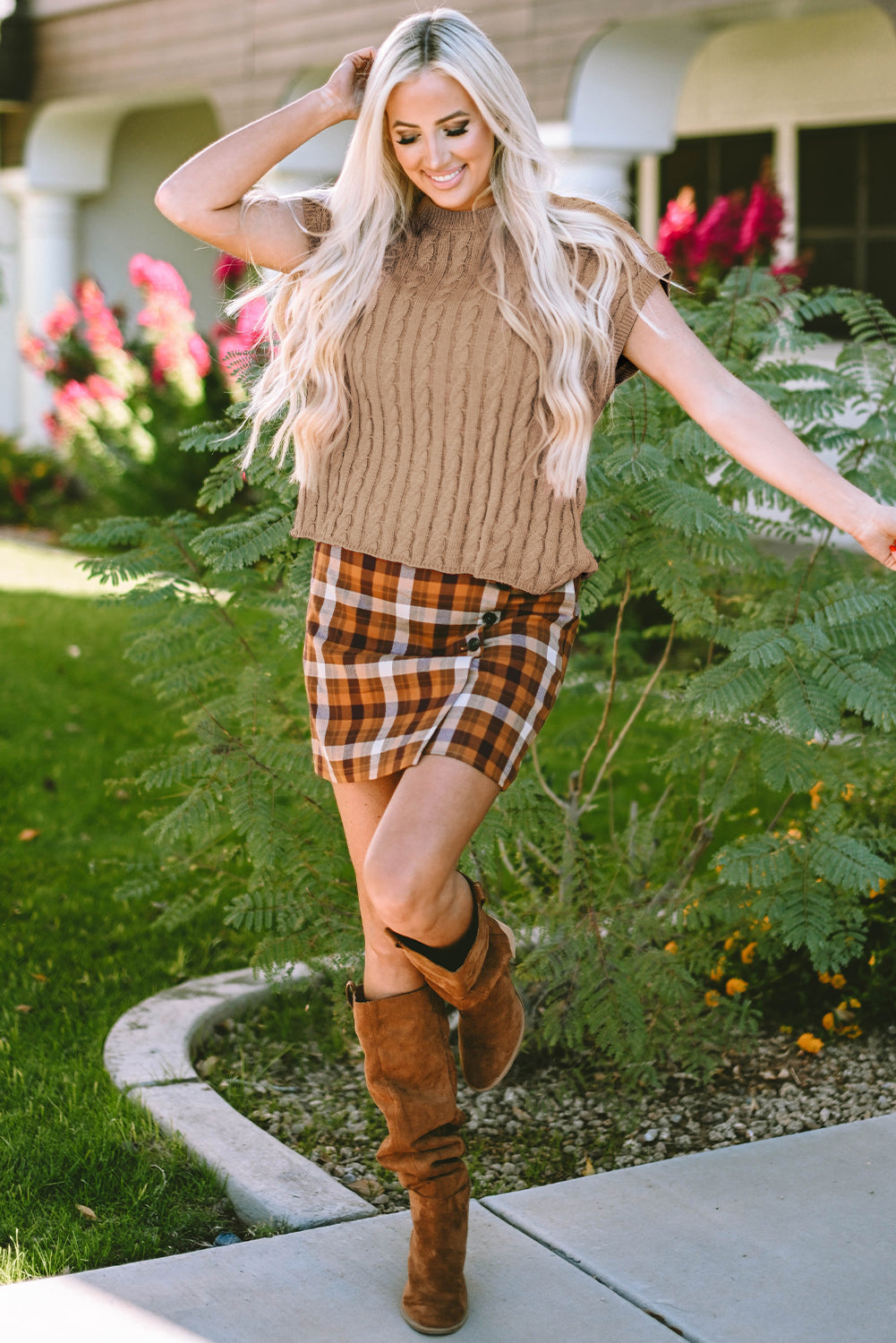 Laura Crew Neck Cable Knit Short Sleeve Sweater - Gold Cactus