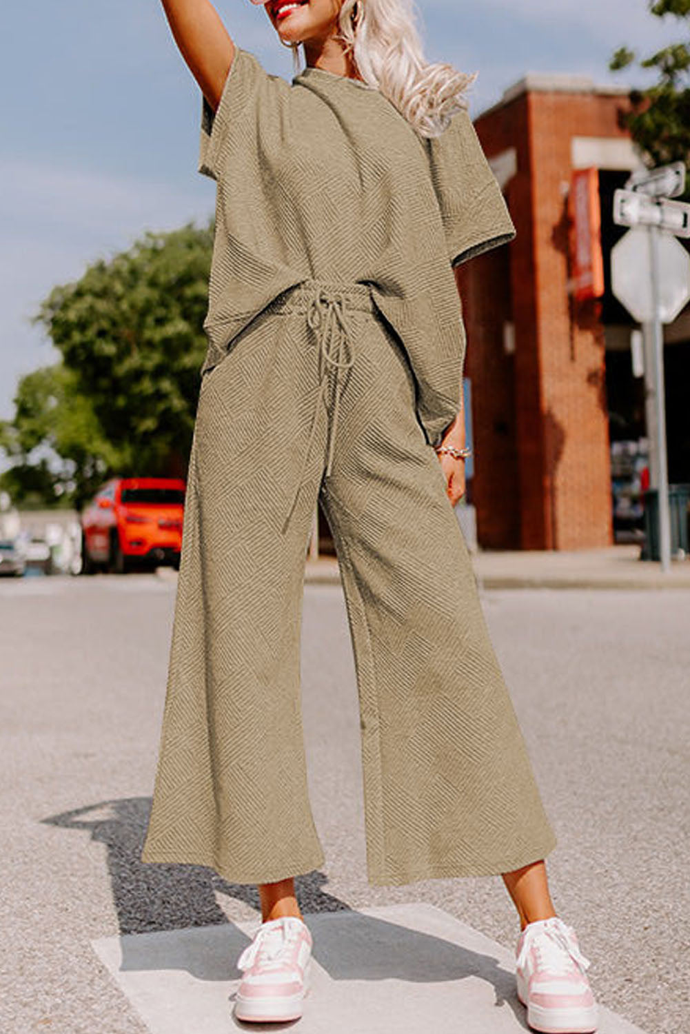 Black Textured Loose Fit T Shirt and Drawstring Pants Set - The Gold Cactus