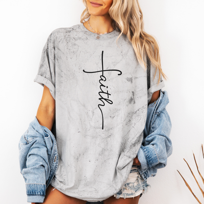 Faith Cross Graphic Tee - The Gold Cactus