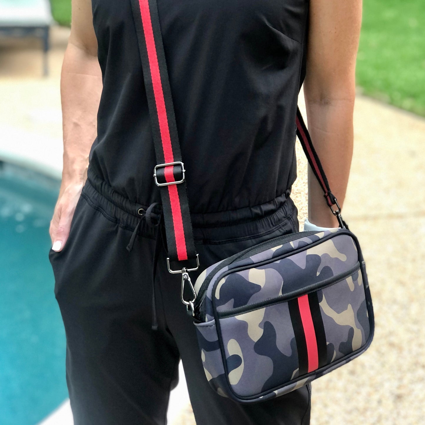 FLASH SALE! Neoprene Crossbody Bag - The Gold Cactus